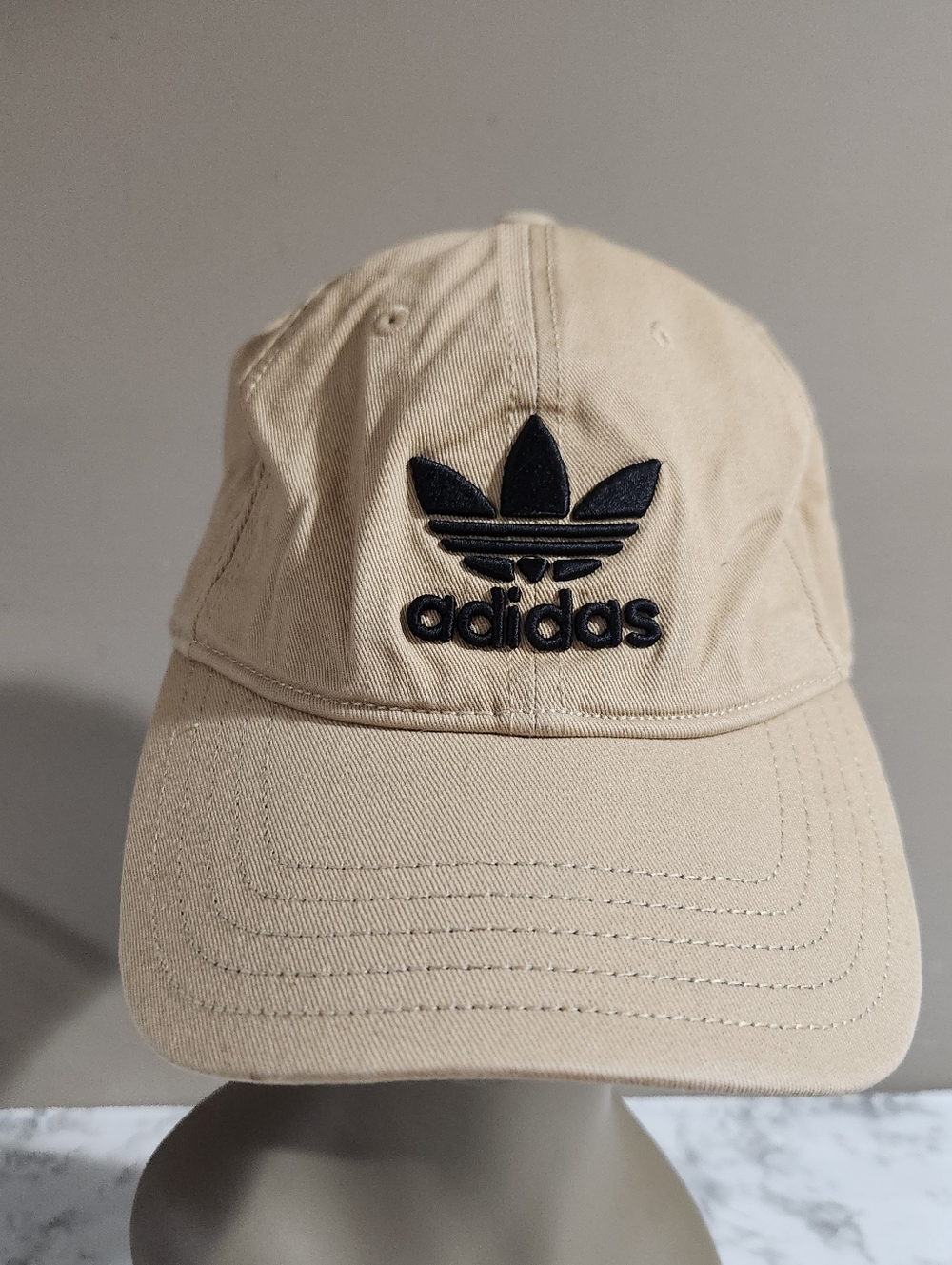 Adidas Hat Cap Mens OSFM Beige Adjustable Embroidered Logo Golf Casual Adult